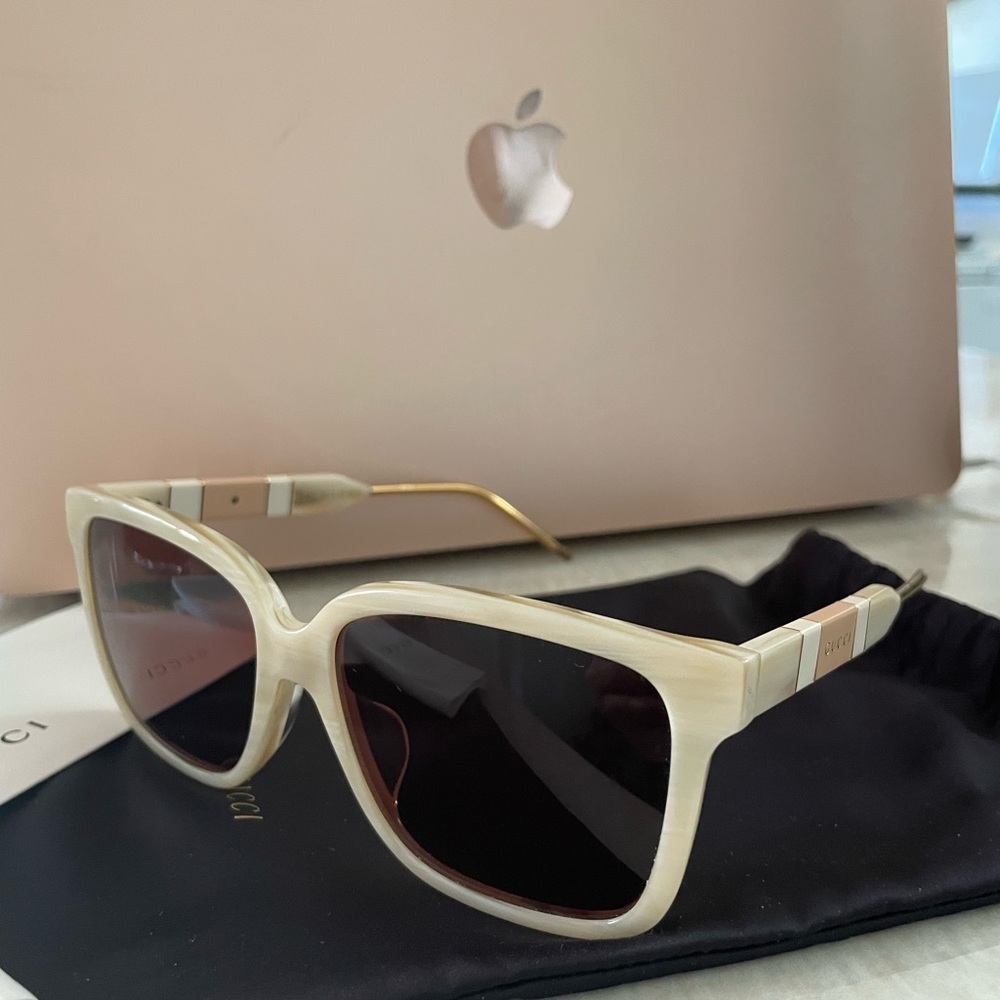 Gucci Sunglasses for Women - Nude/Gold - Picture 2 of 5